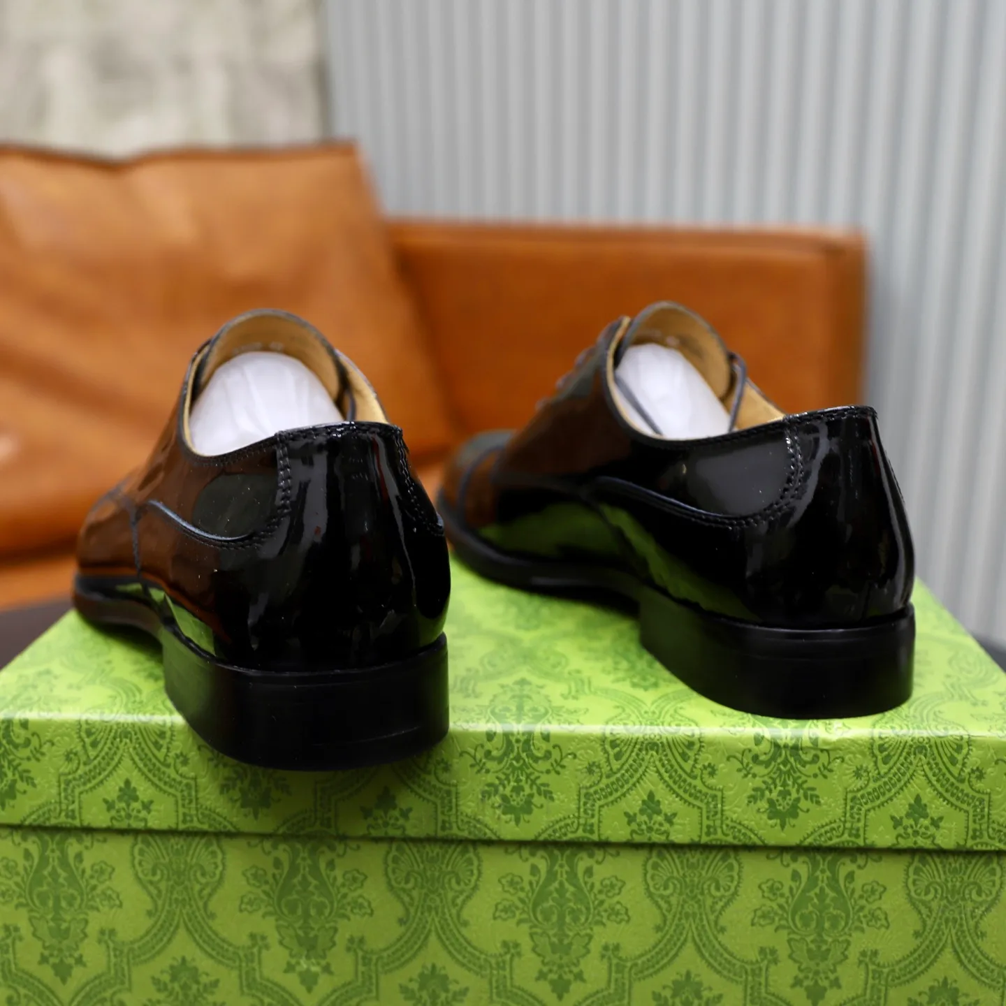 Men's shoes 💰660💰🙅‍♂️🙅‍♂️🙅‍♂️Niuli Brand: Gucci GuCCI Standard code: Men's code 39-44 (45 can be customized) Grade: Same style as the official website Original quality Material: Original cowhide surface Comfortable cowhide lining Original outsole Style category: Men's fashionable casual leather shoes Distinguished big-name luxury elements, top luxury Color: actual picture color